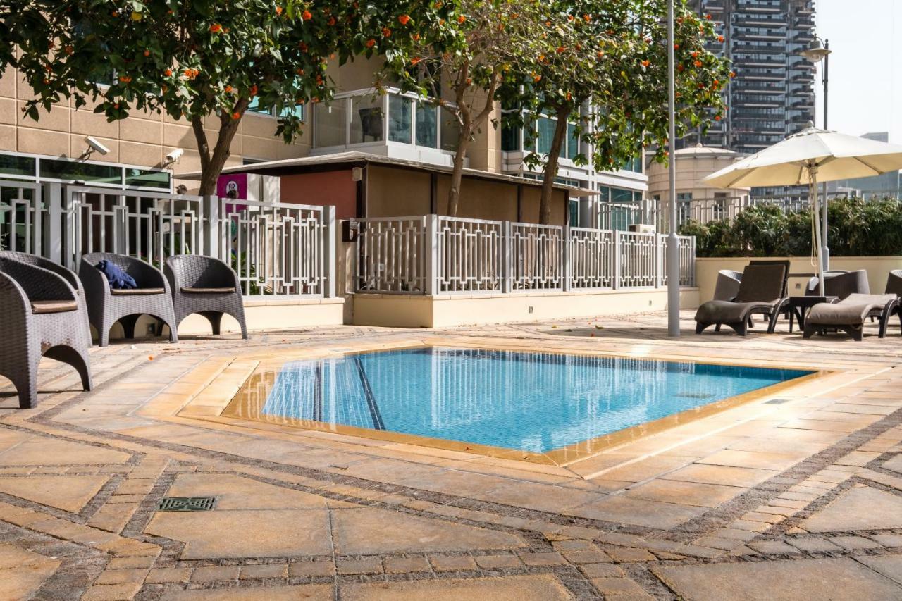 Maison Privee - Exclusive Apt With Burj Khalifa Next Door 迪拜 外观 照片